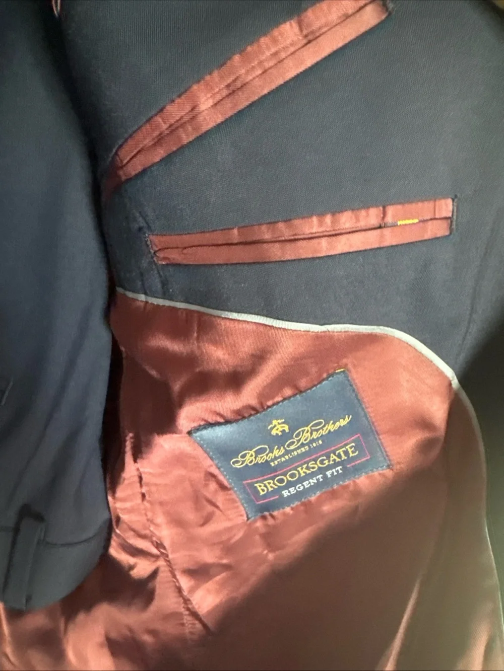 Brooks Brothers Navy 42L 36/32 Two-Button Suit